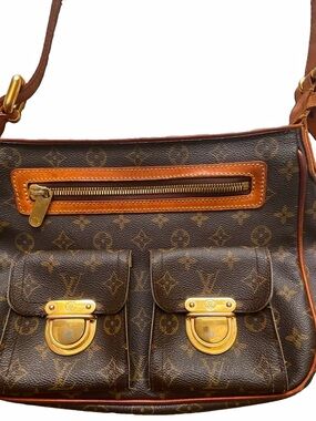 Louis Vuitton Hudson GM Monogram Canvas Shoulder Bag
